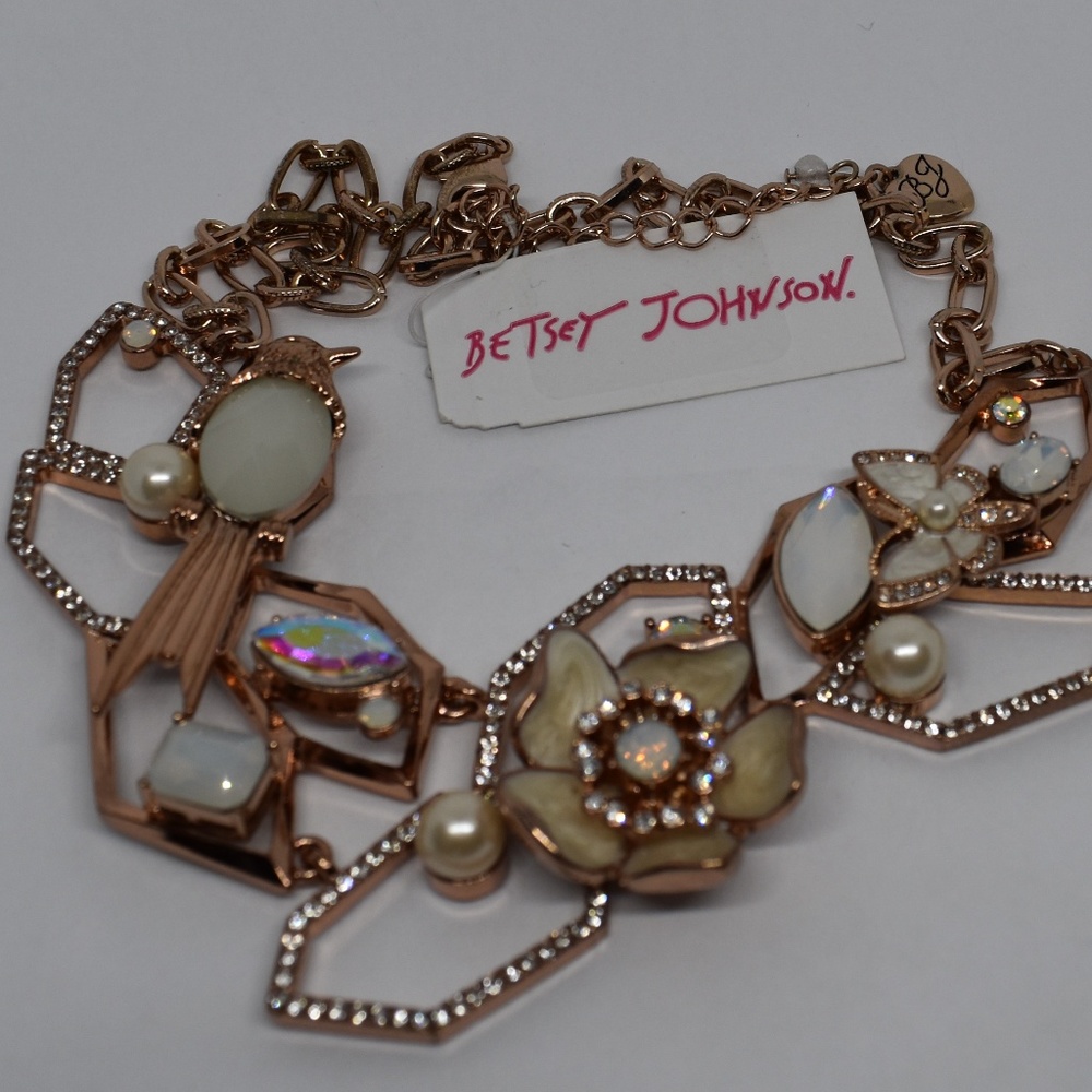 Betsey Johnson Flutterbye Flower Necklace